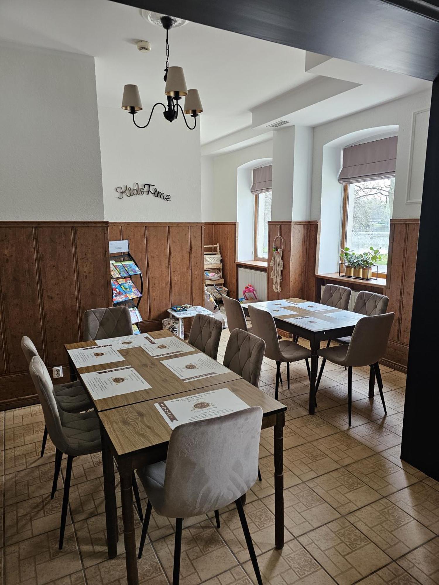 Zajazd Zamkowy - Schlossgasthof Krąg Exteriér fotografie